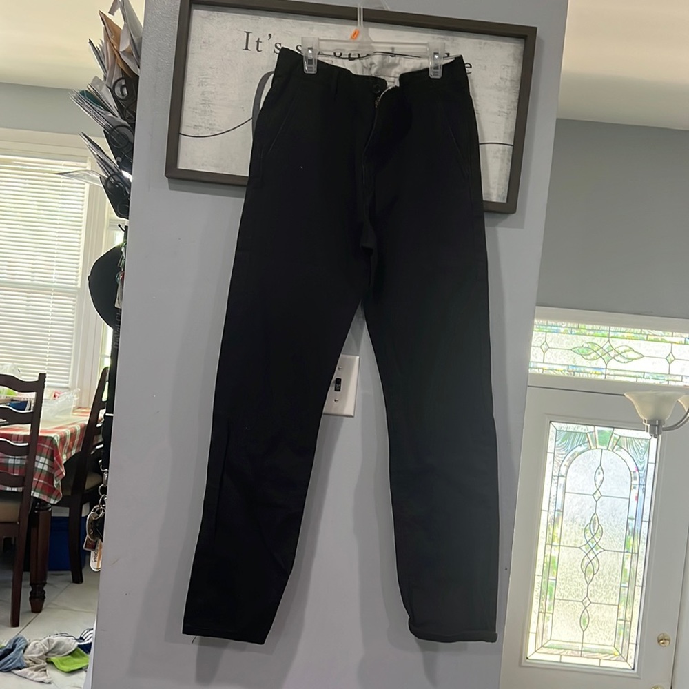 Black Levi’s pant